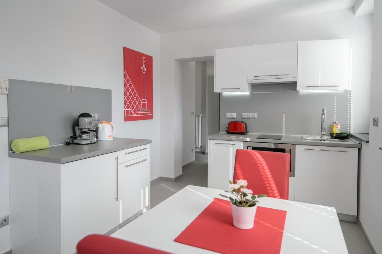 אגר Hr Apartmanhaz מראה חיצוני תמונה