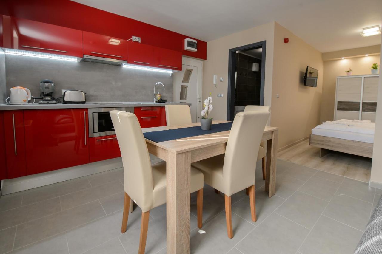 אגר Hr Apartmanhaz מראה חיצוני תמונה