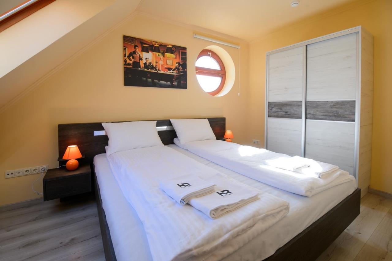 אגר Hr Apartmanhaz מראה חיצוני תמונה