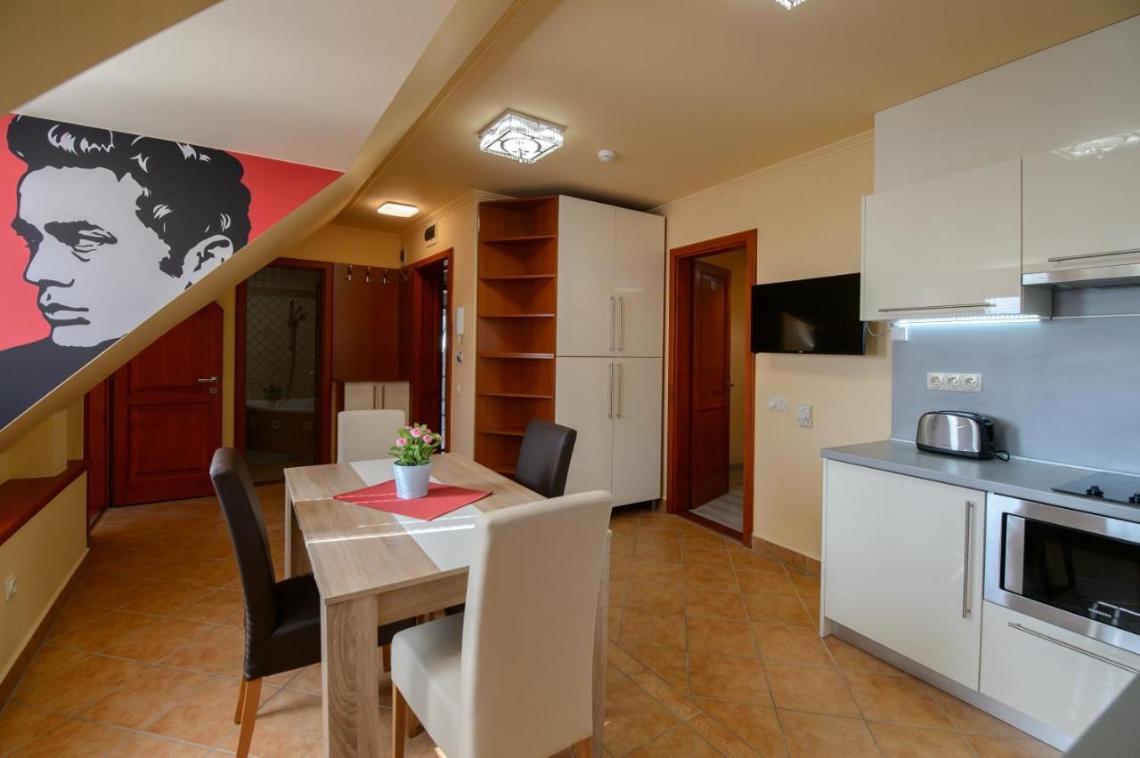 אגר Hr Apartmanhaz מראה חיצוני תמונה