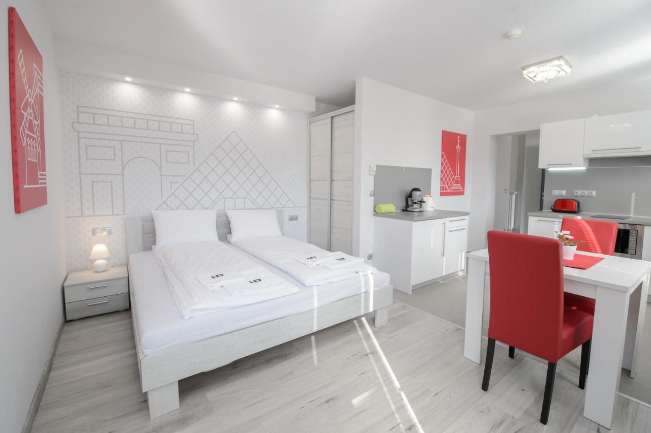 אגר Hr Apartmanhaz מראה חיצוני תמונה